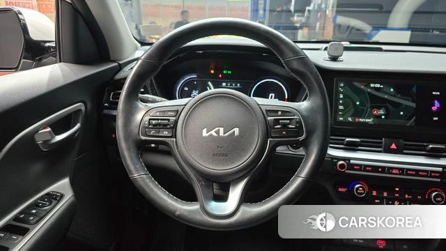 Kia Niro Plus 2022 Серебристо-серый из Кореи, фото 4