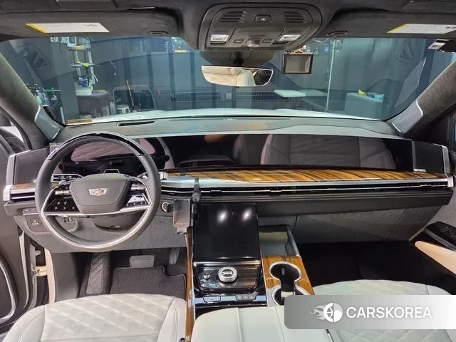 Cadillac Escalade 5th Generation 2025 Белый из Кореи, фото 4