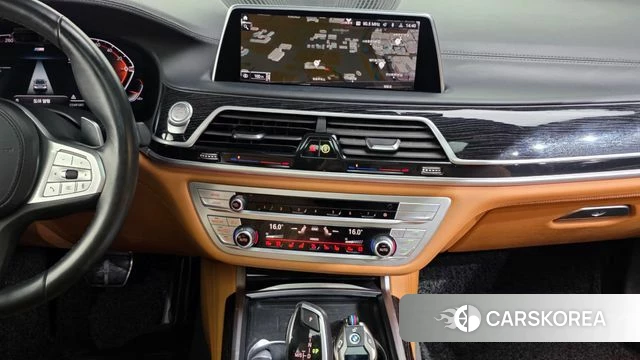 BMW 7 Series (G11) 2021 Белый из Кореи, фото 4