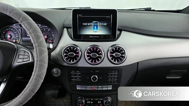 Mercedes-Benz B-Class W246 2018 Белый из Кореи, фото 4