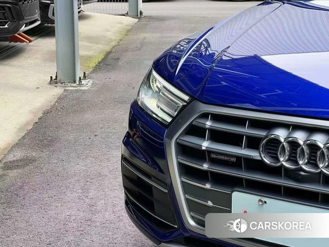 Audi Q5L 2021 Синий из Китая, фото 4