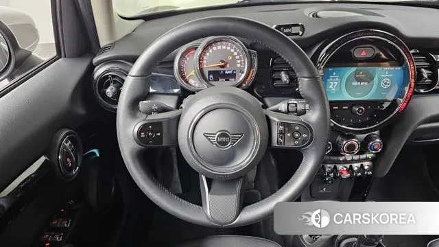Mini Cooper 2022 Черный из Кореи, фото 4