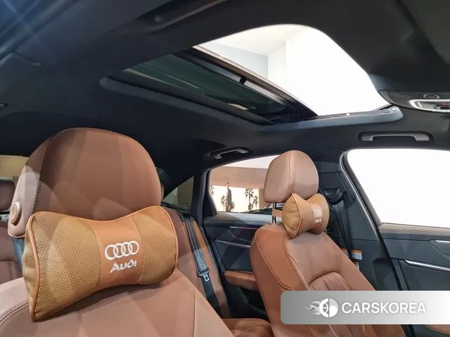Audi A6 (C8) 2023 Черный из Кореи, фото 4