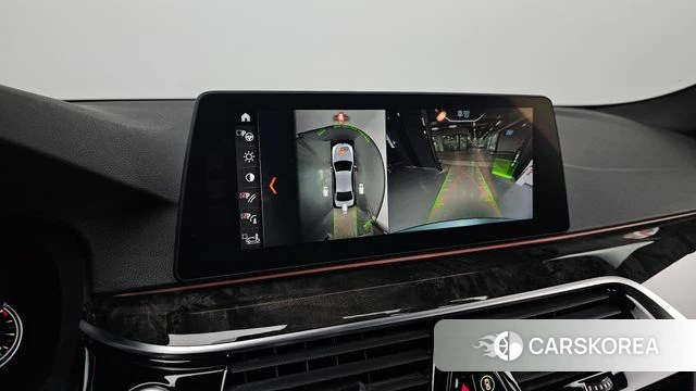 BMW 5 Series (G30) 2018 Серебристо-серый из Кореи, фото 4