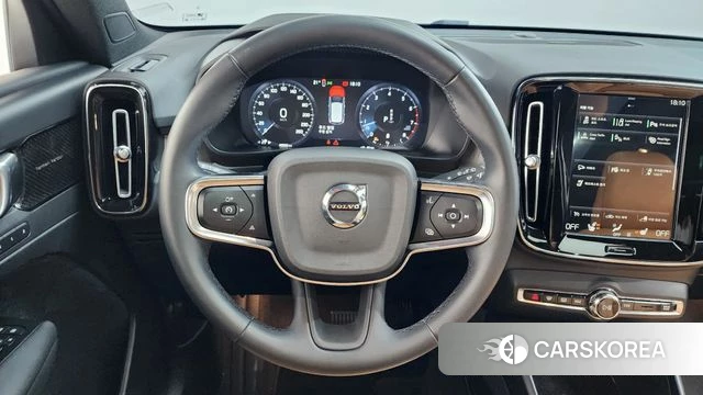 Volvo XC40 2021 Белый из Кореи, фото 4