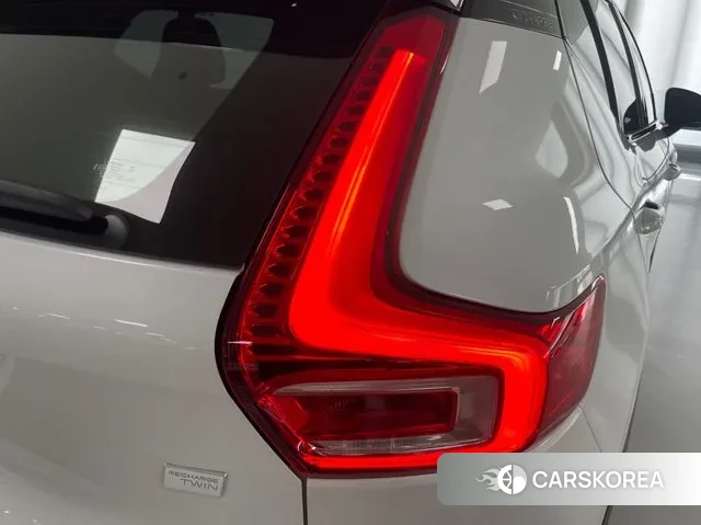 Volvo XC40 Richards 2024 Белый из Кореи, фото 4