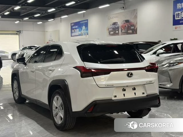 Lexus UX 2022 Белый из Китая, фото 4
