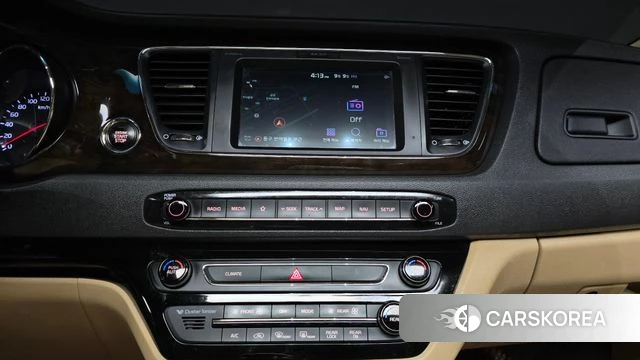 Kia The New Carnival 2019 Белый из Кореи, фото 4
