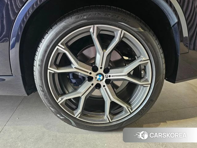 BMW X5 (G05) 2025 Черный из Кореи, фото 4