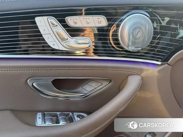 Mercedes-Benz E-Class W213 2018 Черный из Кореи, фото 4