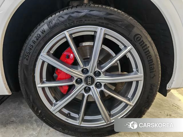 Audi Q5L 2023 Белый из Китая, фото 4