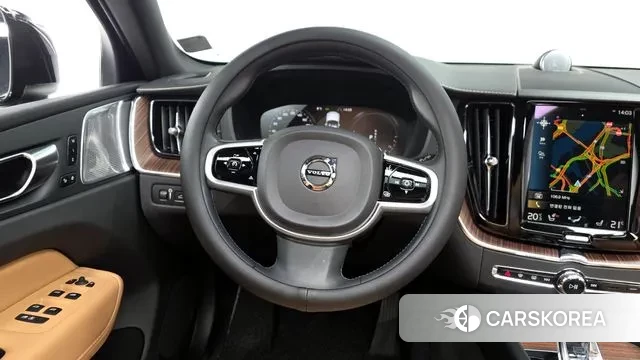 Volvo XC60 second Generation 2021 Черный из Кореи, фото 4