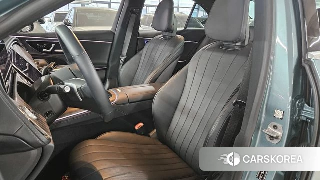 Mercedes-Benz E-Class W214 2025 Небесно-голубой из Кореи, фото 4