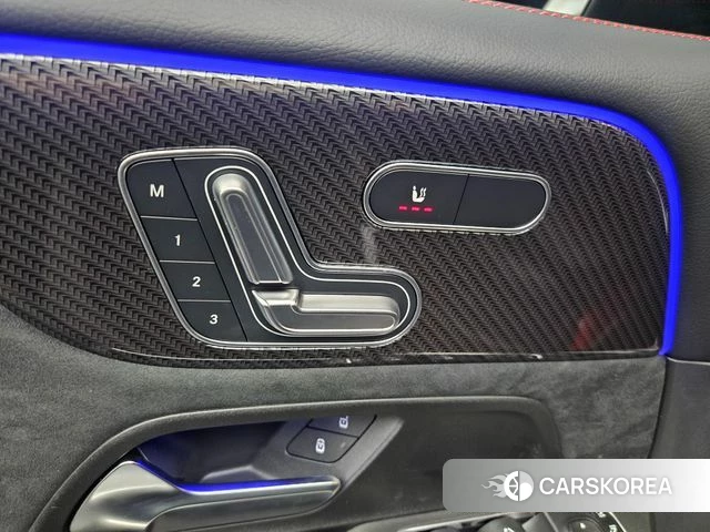 Mercedes-Benz GLB-Class X247 2025 Черный из Кореи, фото 4