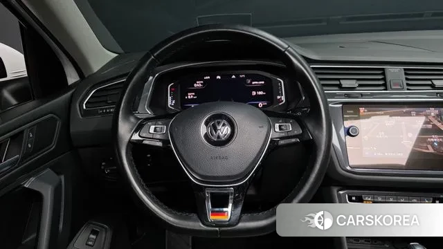 Volkswagen Tiguan Allspace 2020 Белый из Кореи, фото 4