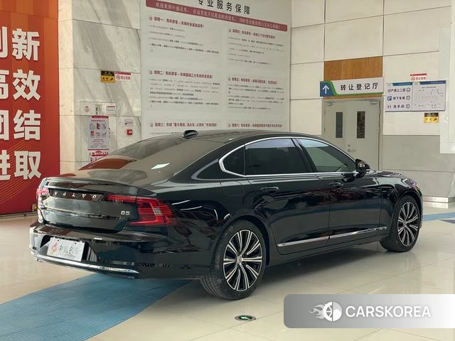 Volvo S90 2024 Черный из Китая, фото 4