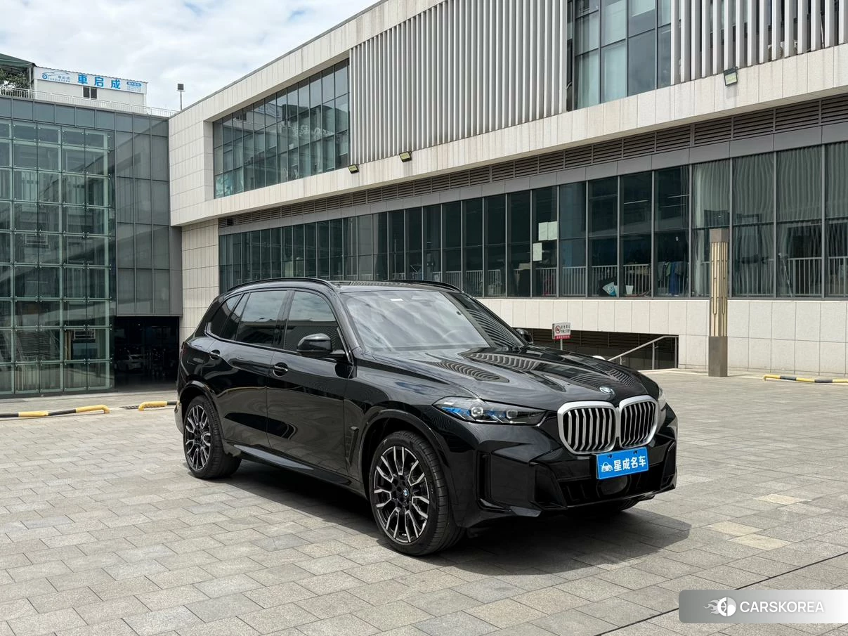 BMW X5 2025 Черный из Китая, фото 4