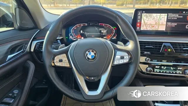 BMW 5 Series (G30) 2023 Черный из Кореи, фото 4