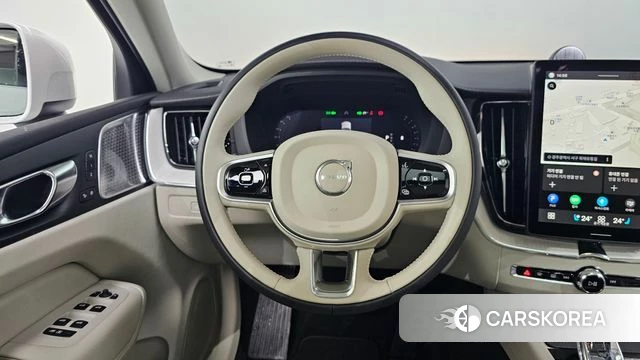 Volvo XC60 second Generation 2025 Белый из Кореи, фото 4