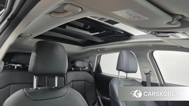 Kia Sportage 5th Generation 2024 Белый из Кореи, фото 4