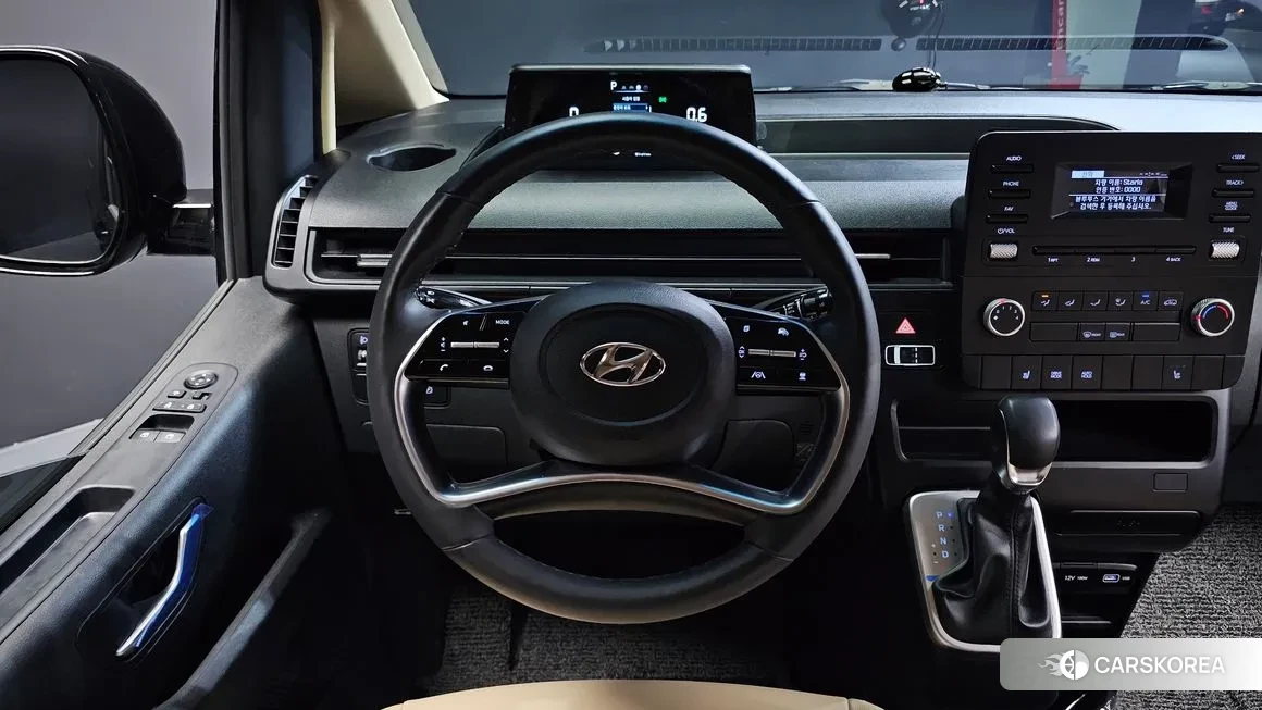 Hyundai Staria 2022 Черный из Кореи, фото 4