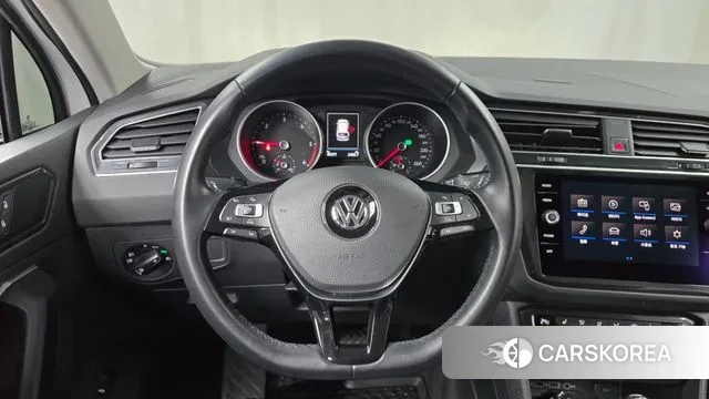 Volkswagen Tiguan second Generation 2018 Белый из Кореи, фото 4