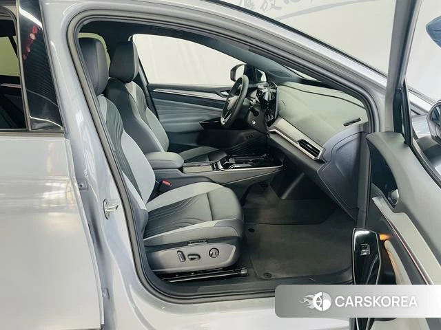 Volkswagen ID.4 CROZZ 2022 Серебристо-серый из Китая, фото 4
