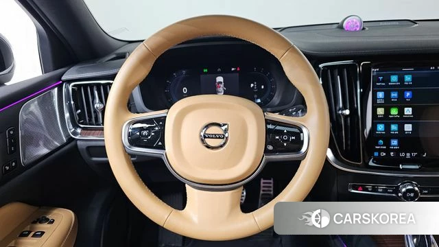 Volvo S60 3rd generation 2023 Черный из Кореи, фото 4