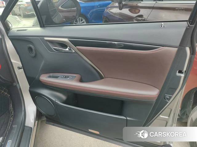Lexus RX 2022 Серебристо-серый из Китая, фото 4