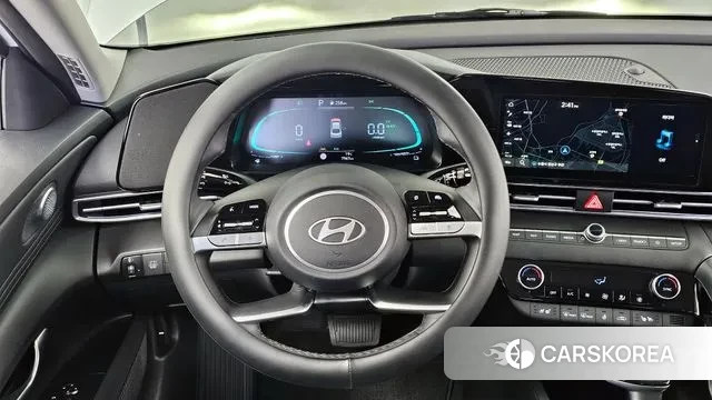 Hyundai The New Avante Hybrid (CN7) 2025 Белый из Кореи, фото 4