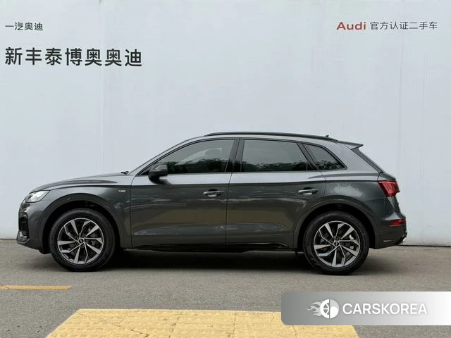 Audi Q5L 2023 Темно-серый из Китая, фото 4