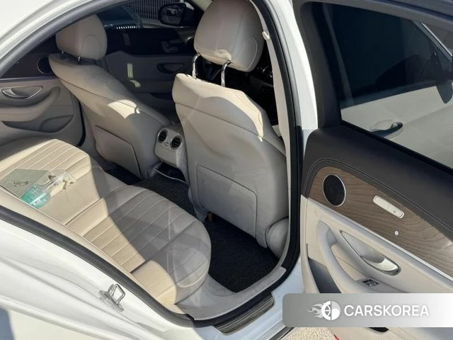 Mercedes-Benz E-Class W213 2020 Белый из Кореи, фото 4