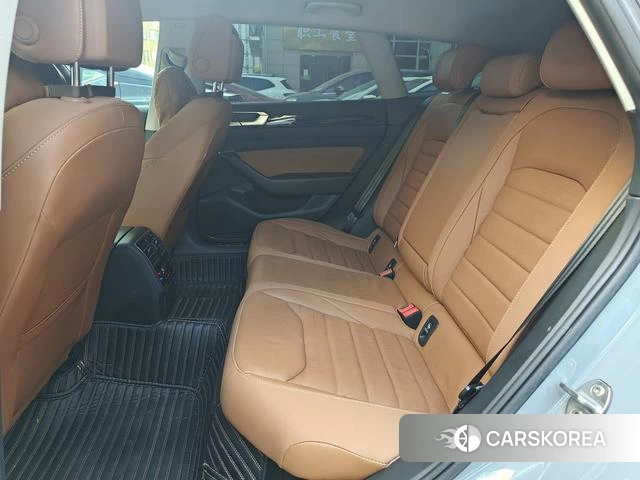 Volkswagen CC 2022 Зеленый из Китая, фото 4