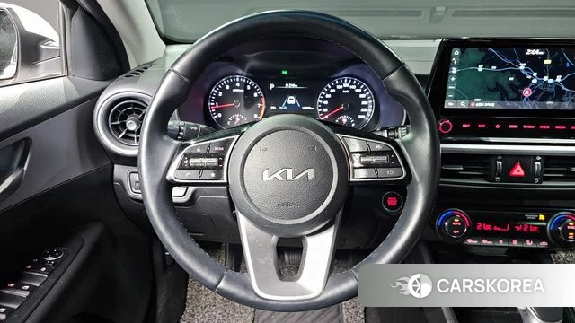 Kia The New K3 2nd generation 2021 Белый из Кореи, фото 4