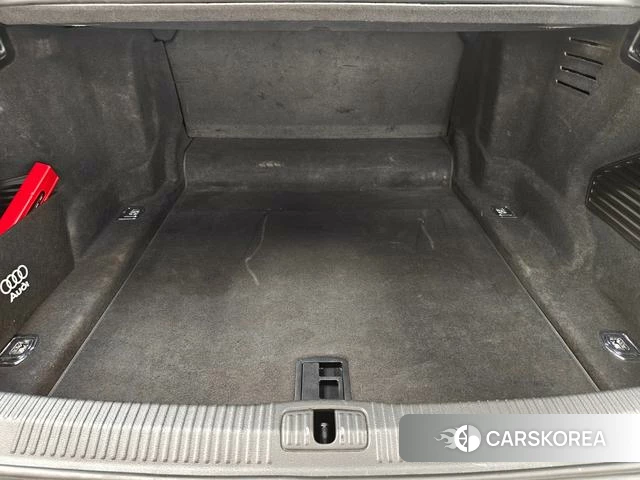 Audi A8 2019 Другой из Китая, фото 4