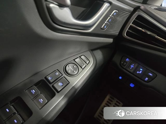 Hyundai The New Ionic Hybrid 2020 Серый из Кореи, фото 4