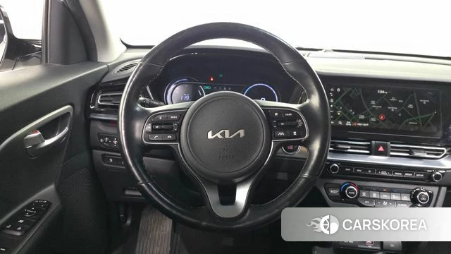 Kia Niro Plus 2022 Белый из Кореи, фото 4
