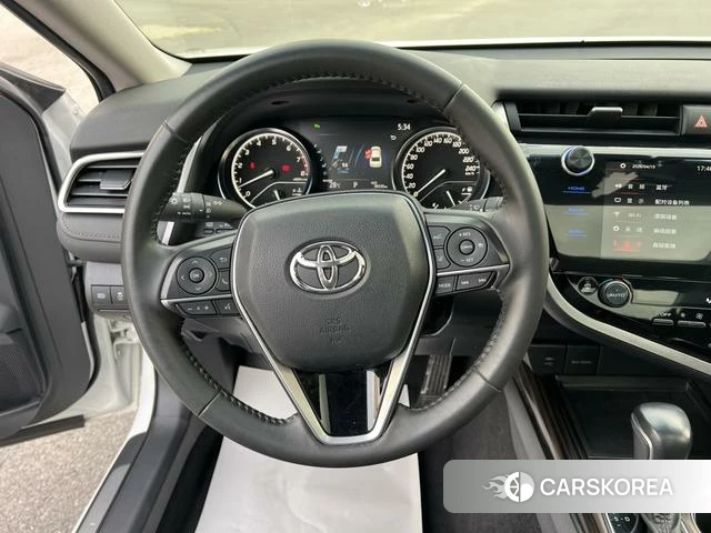 Toyota Camry 2021 Белый из Китая, фото 4