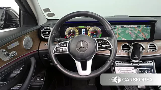 Mercedes-Benz E-Class W213 2020 Черный из Кореи, фото 4