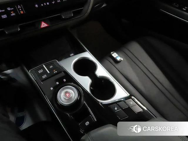 Kia K8 2023 Серебристо-серый из Кореи, фото 4