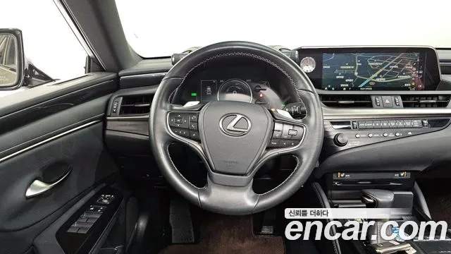 Lexus ES300h 7th generation 2018 Серебряный из Кореи, фото 4
