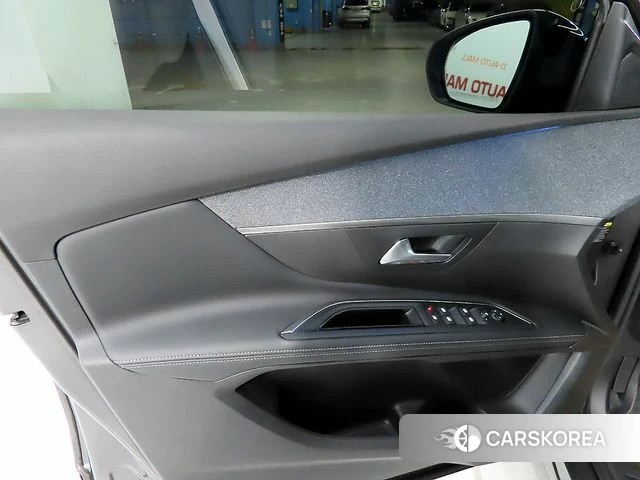 Peugeot 5008 second generation 2019 Серый из Кореи, фото 4