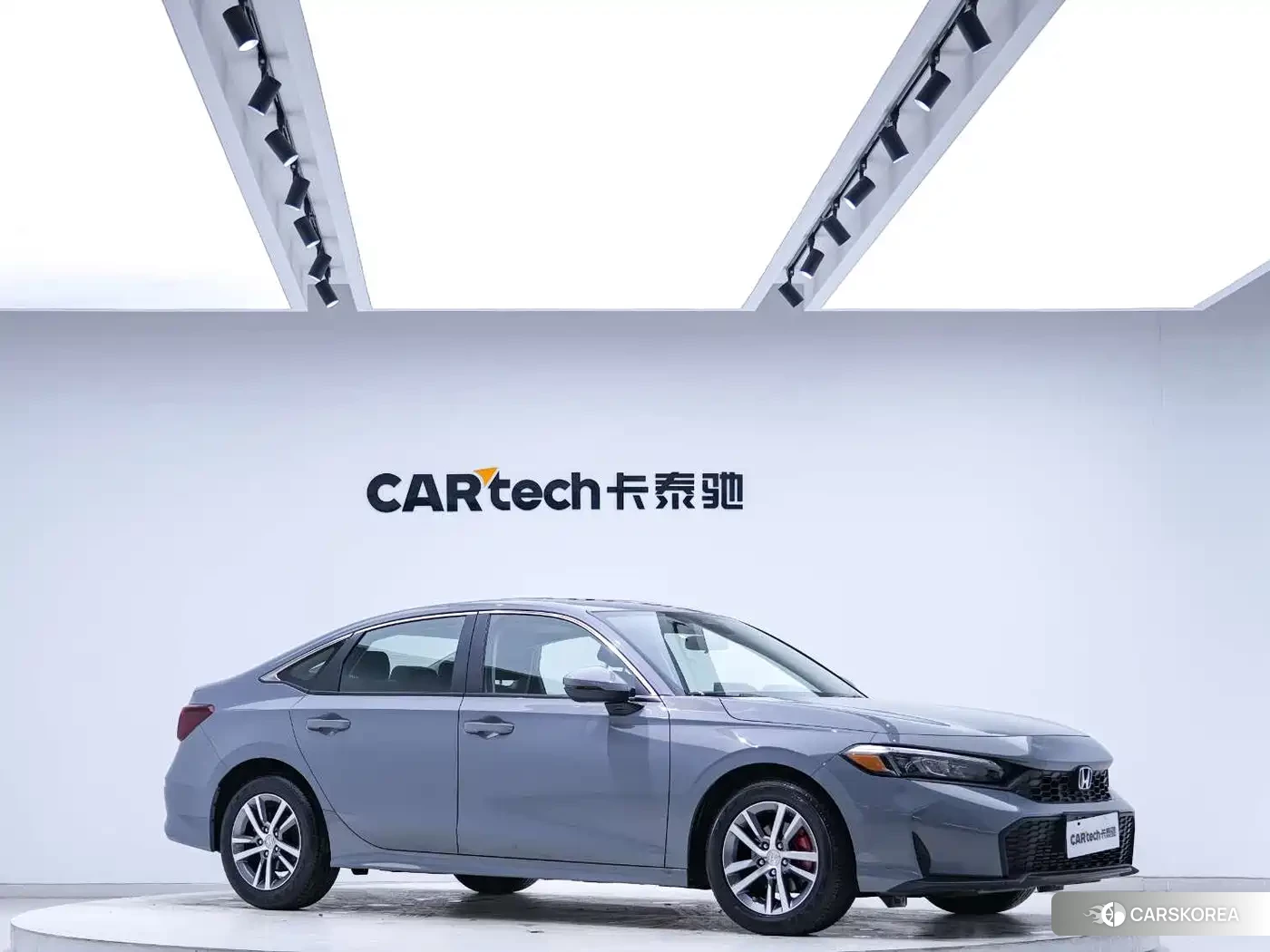 Honda Civic 2025 Silver/gray из Китая, фото 4