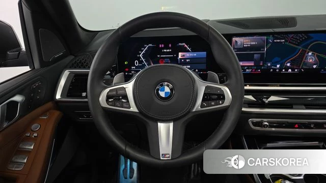 BMW X7 (G07) 2024 Черный из Кореи, фото 4
