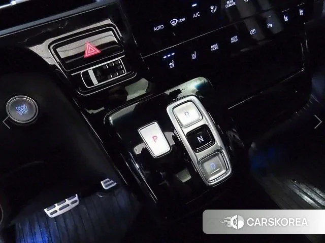 Hyundai Staria 2021 Серый из Кореи, фото 4