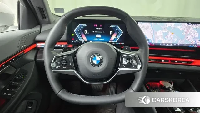 BMW 5 Series (G60) 2024 Белый из Кореи, фото 4