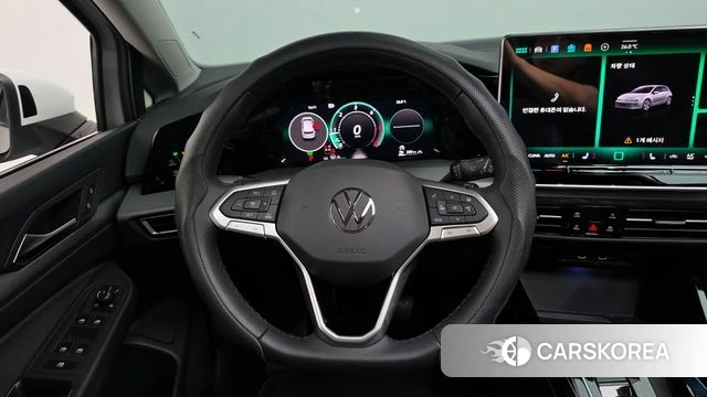 Volkswagen Golf 8th Generation 2026 Белый из Кореи, фото 4