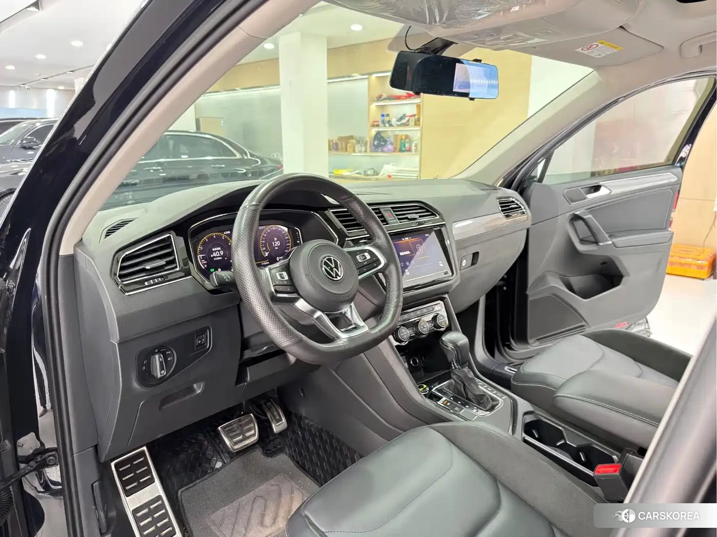 Volkswagen Tiguan L 2021 Черный из Китая, фото 4