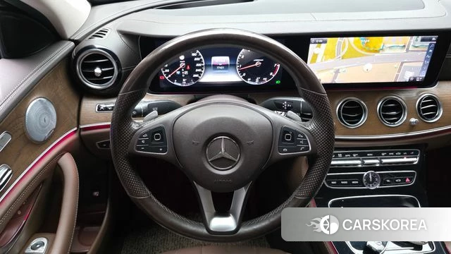 Mercedes-Benz E-Class W213 2018 Белый из Кореи, фото 4