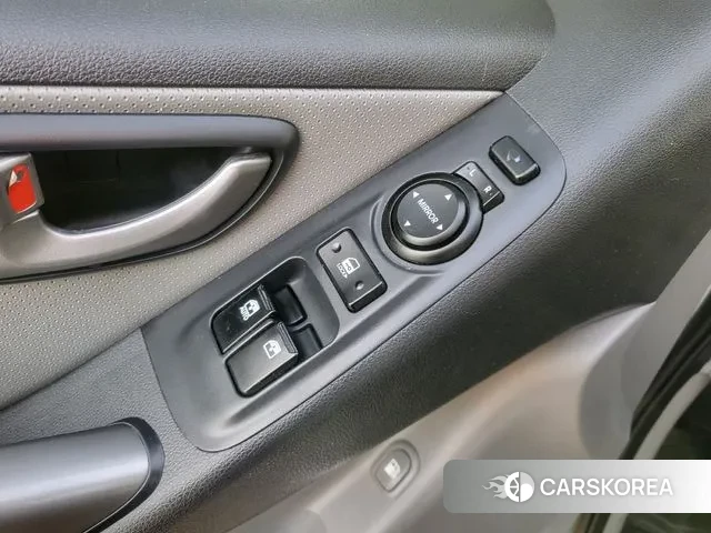 Hyundai The New Grand Starex 2021 Белый из Кореи, фото 4